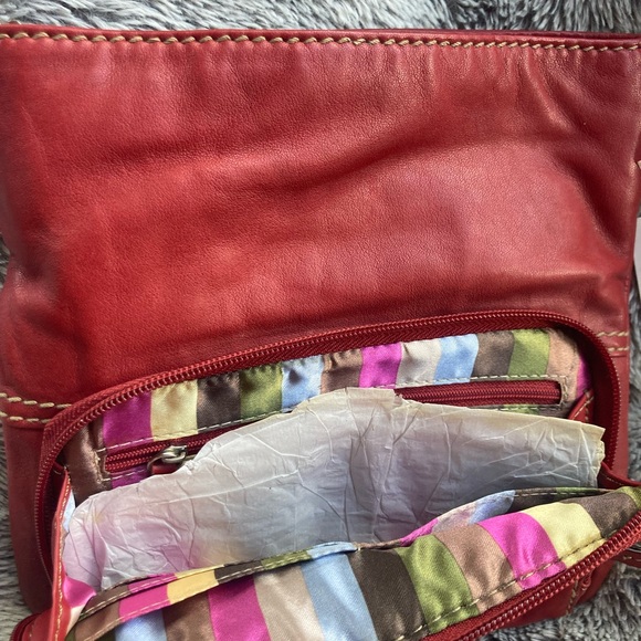 Cole Haan (green)/ Nuovedive (purple)/ Touchables by Tinganello (red) - Picture 7 of 9